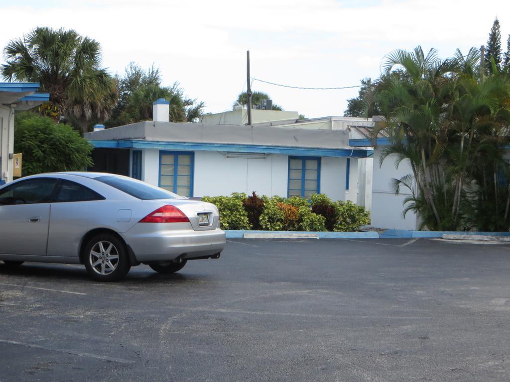 Southwind Motel Стюарт Екстериор снимка